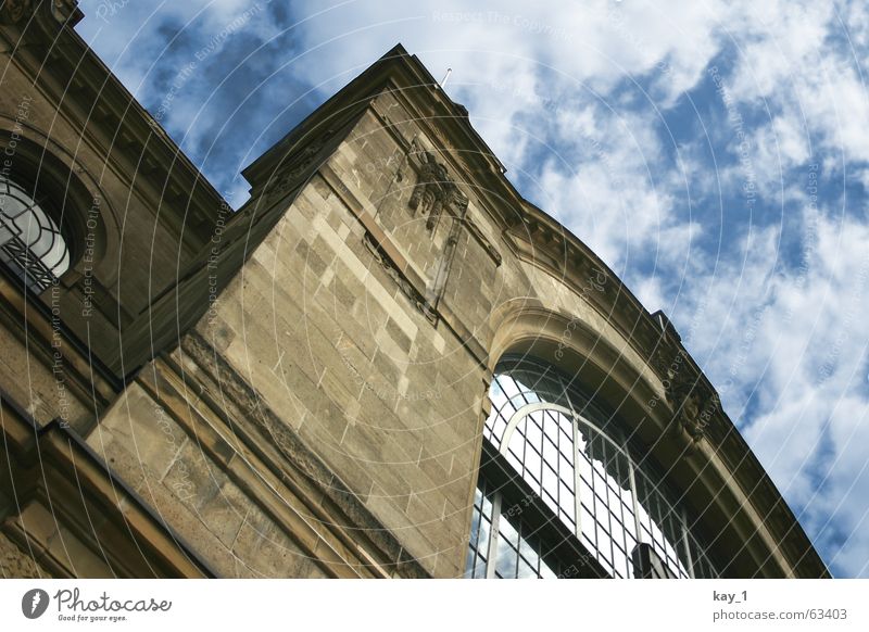 Bahnhof im Himmel Gebäude Station sky building railway depot