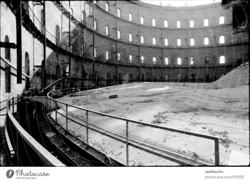 Gasometer prenzlauer Berge u. Gebirge später mehr