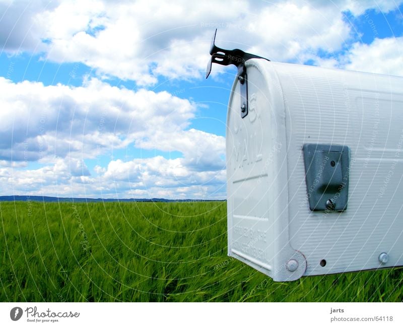 Aussiedler Postfach Briefkasten Wolken Kornfeld Feld Zeitung Einsamkeit E-Mail Medien Detailaufnahme Werbung Ferne us mail Himmel einzeln Landschaft Natur jarts