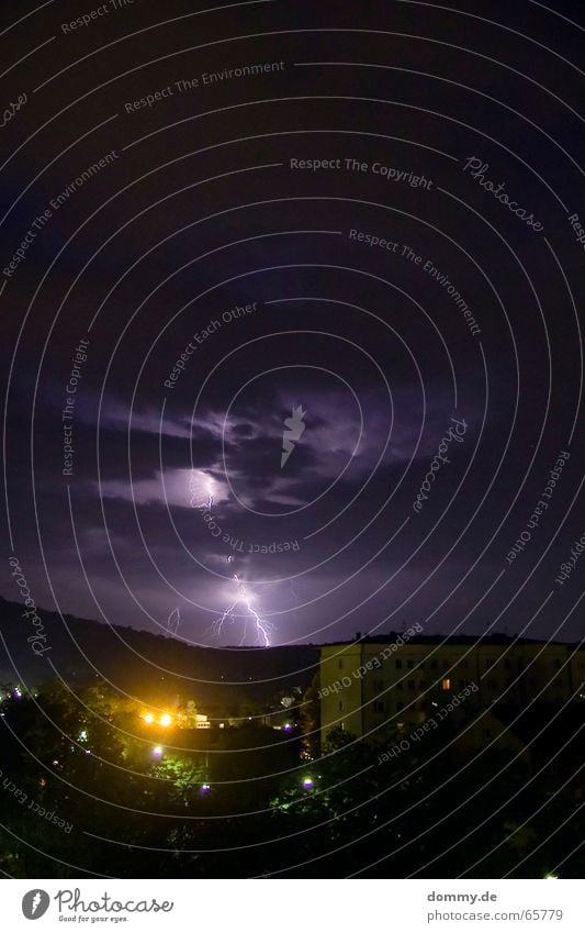 Unwetter einschlagen Wolken Nacht Langzeitbelichtung Haus Hochhaus Donnern Blitze Würzburg Würzburg-Zellerau Licht