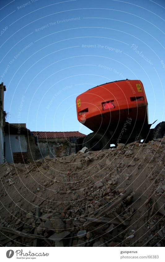 { ausgraben } aufräumen Neubau Zerreißen Reinigen Siesta Pause Mittag Feierabend Baumaschine Fundament Bauschutt Arbeit & Erwerbstätigkeit stoppen Erholung