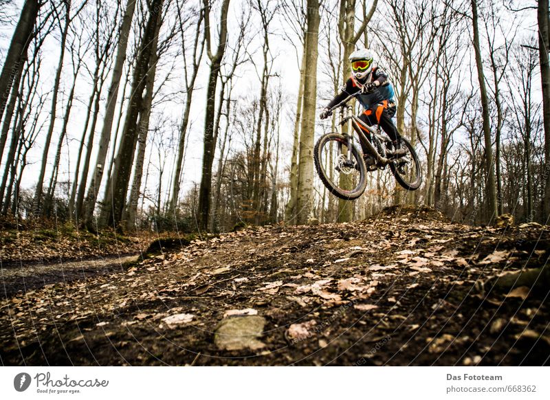 Ride-on Racing Fototour Freizeit & Hobby Downhill Fahrradtour Wald Waldboden Blatt Baum springen Stein Erde Frühling Sport Sportmannschaft Fahrradfahren