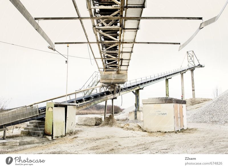 Industrieromantik 7 Baustelle Erde Sand Himmel Bauwerk Gebäude Architektur Förderband dreckig Billig trashig ruhig Einsamkeit elegant Güterverkehr & Logistik