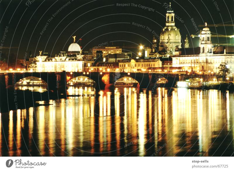 Canaletto bei Nacht Dresden Langzeitbelichtung Licht Frauenkirche Elbe Reflexion & Spiegelung Wasser