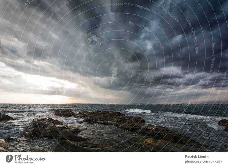 Hallelujah Umwelt Natur Landschaft Urelemente Wasser Wolken Gewitterwolken Klimawandel Wetter schlechtes Wetter Unwetter Wind Sturm Regen Wellen Küste Bucht