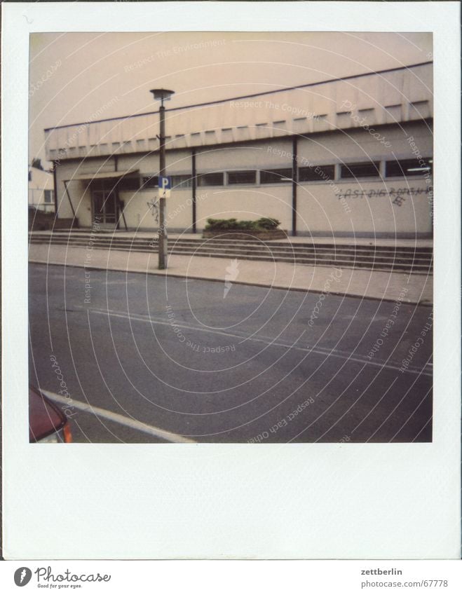 Polaroid VIII Supermarkt Klischee kaufhalle bückware Armut