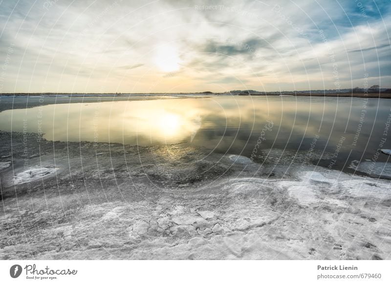 Winterzeit Umwelt Natur Landschaft Urelemente Luft Wasser Himmel Wolken Sonne Klimawandel Wetter Schönes Wetter Wind Eis Frost Schnee Küste Strand Meer