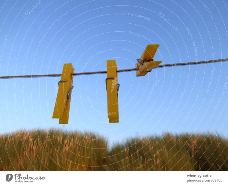 3 Strand gelb festhalten Seil Stranddüne Himmel