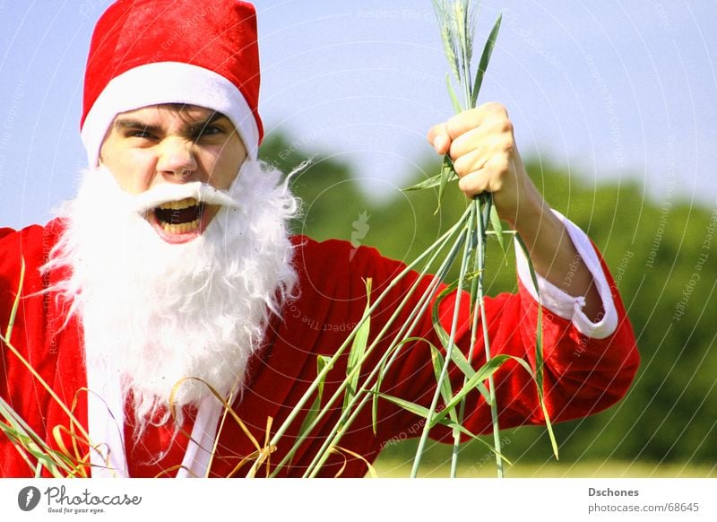 KLAUS VERSAGT Pirsch Indianer verfehlen Müsli Vollkorn Anfall Wut Hallo Psychoterror kommen Weihnachtsmann Dezember Winter Feld Gruß Baum gestikulieren Bart