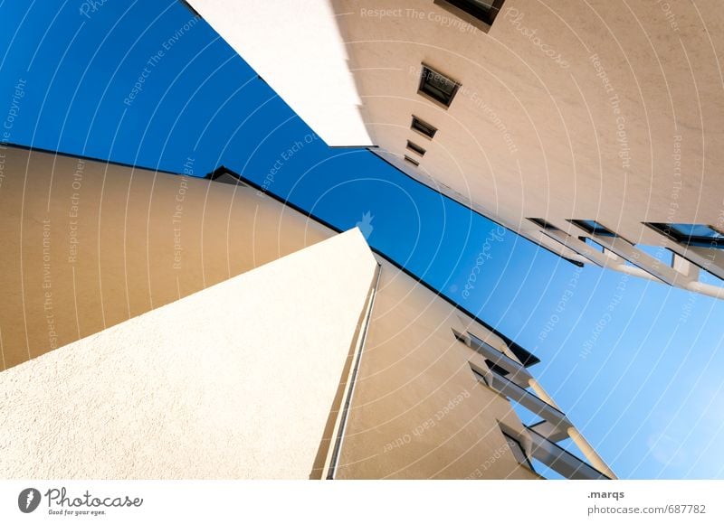 Gegenläufig Häusliches Leben Wolkenloser Himmel Haus Gebäude Architektur Fassade Balkon Fenster eckig einfach groß hoch modern Perspektive Farbfoto