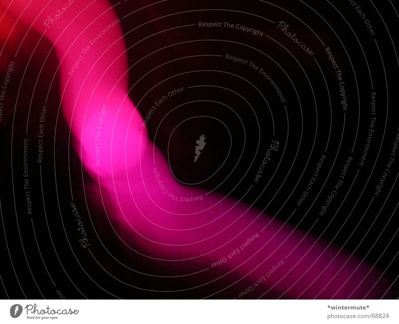 Glüh, Würmchen! Licht Neonlicht Leuchtdiode rosa magenta Unschärfe dunkel abstrakt Erholung Ball Kugel Lampe die telekom-farbe mädchenfarbe Farbe mehrfarbig