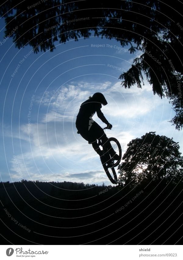 whip Mountainbike Trick BMX Himmel bikepark geißkopf Sport