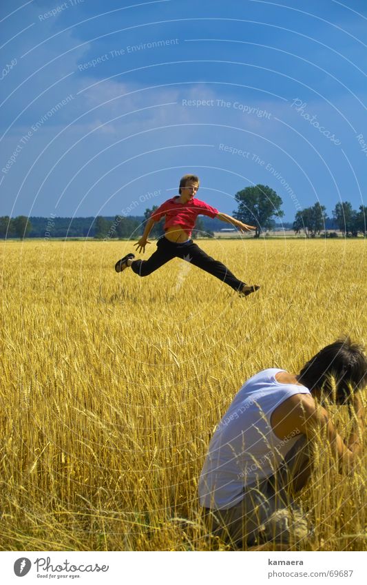 Kitz und Förster Feld schießen Fotografie Stil springen Sommer Freude Rehkitz fotographie juchhu