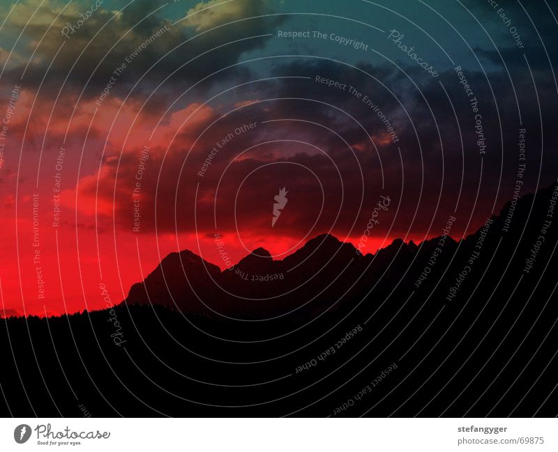 Berg im Abendrot Dachsteingruppe Wolken Österreich Bundesland Steiermark ruhig Sonnenuntergang Berge u. Gebirge Abenddämmerung Alpen Himmel