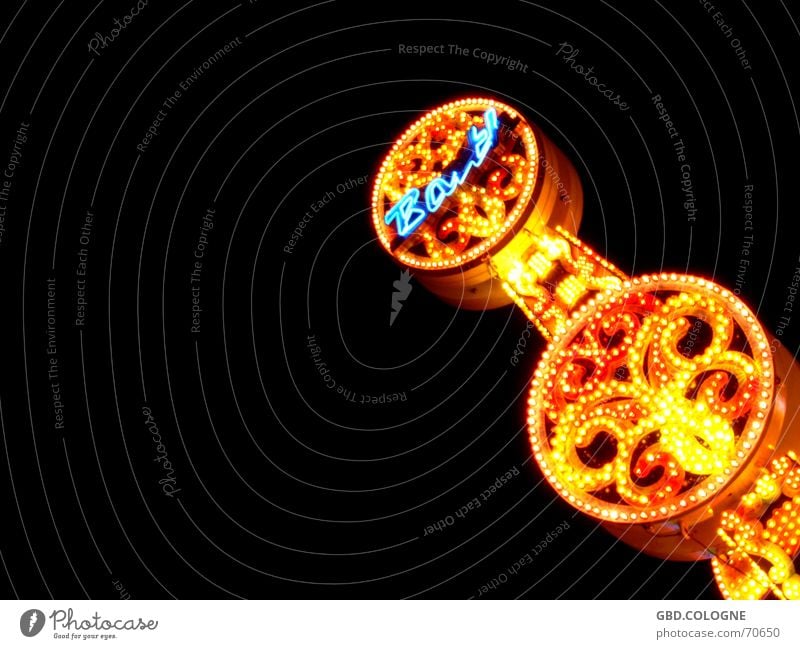 NightLights Jahrmarkt Karussell Gäubodenvolksfest Straubing Nacht Nachtaufnahme Stimmung Licht Beleuchtung