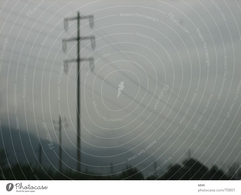 lost 10 Telefonmast Strommast grau Nebel Geschwindigkeit Autobahn verschwimmen träumen nass Trauer Landschaft Straße Ferien & Urlaub & Reisen Regen