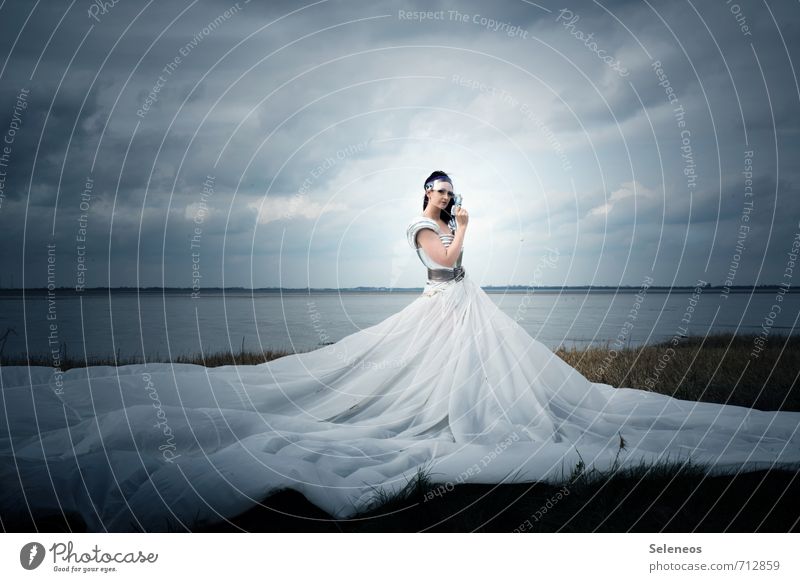 the dress Karneval Mensch feminin Frau Erwachsene 1 Subkultur Umwelt Natur Landschaft Wasser Himmel Wolken Horizont Gras Küste Strand Bucht Nordsee Rock Kleid