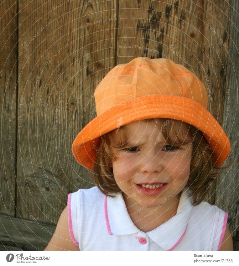 angry child Holzmehl Kind sad orange anger hair tired