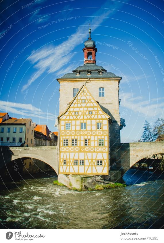 echt altes Rathaus Architektur Rokoko Himmel Fluss Regnitz Bamberg Altstadt Brücke Fachwerkfassade Fassade Fachwerkhaus Sehenswürdigkeit Wahrzeichen historisch