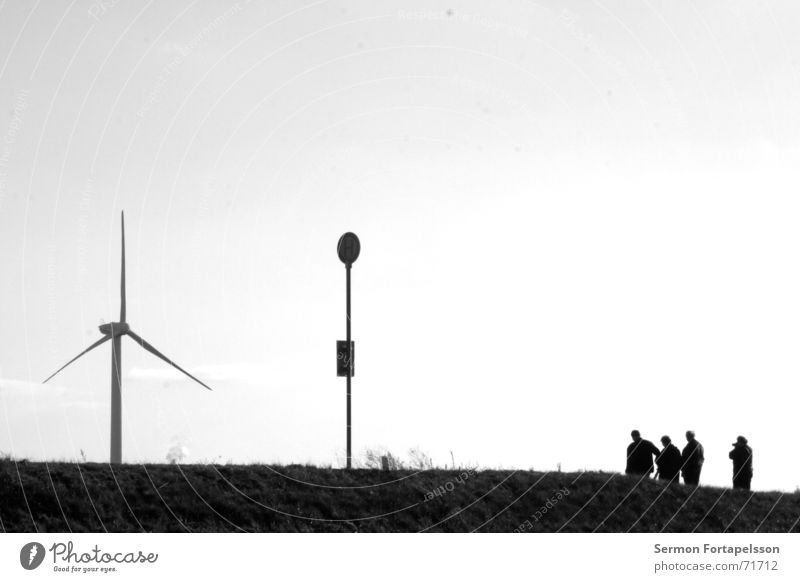 samstag nachmittag Elektrizität elektronisch elektrisch Starkstrom Wolken Feld Sommer Nachmittag Samstag Einsamkeit Landwirtschaft Wiese flach einzeln