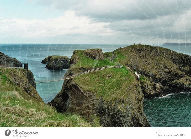 Hängebrücke Irland Küste Meer Klippe carrig-a-rede rope bridge Republik Irland Norden Brücke seilbrücke