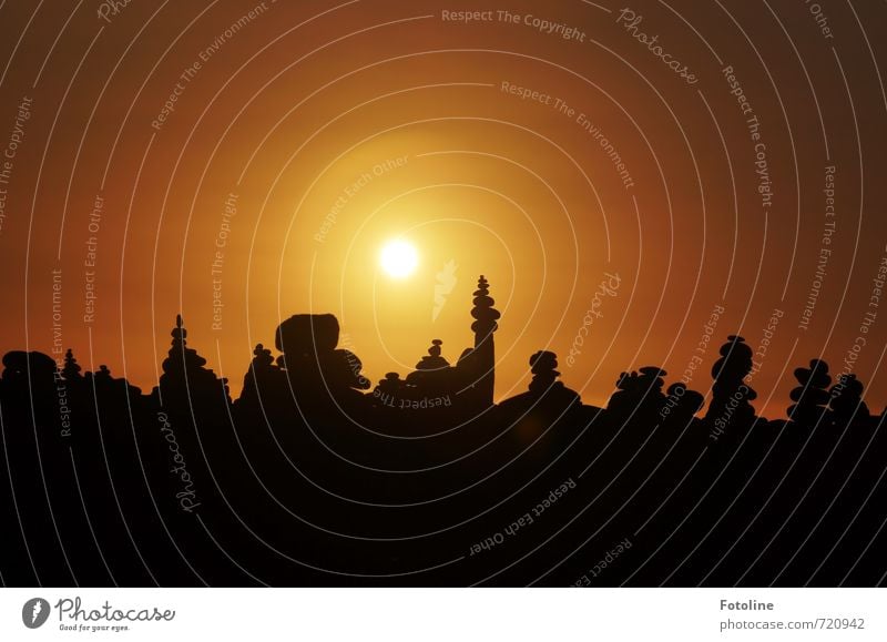 Stadt aus Stein - Teneriffa Umwelt Natur Landschaft Sonne Sonnenaufgang Sonnenuntergang Sonnenlicht Sommer hell Wärme gelb orange schwarz Farbfoto