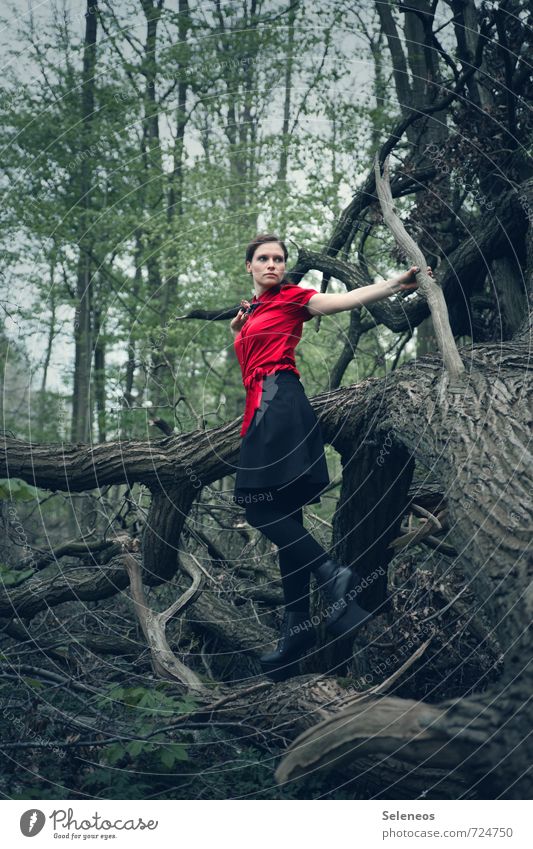 Hals und Beinbruch Ferien & Urlaub & Reisen Mensch feminin Frau Erwachsene 1 18-30 Jahre Jugendliche Umwelt Natur Pflanze Baum Wald Mode Bekleidung Rock