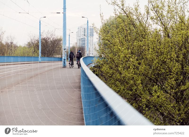 HALLE/S TOUR | Unterwegs Leben Freizeit & Hobby Bildung lernen Student Mensch Mann Erwachsene 2 Umwelt Landschaft Stadt Hochhaus Brücke Verkehr Verkehrswege