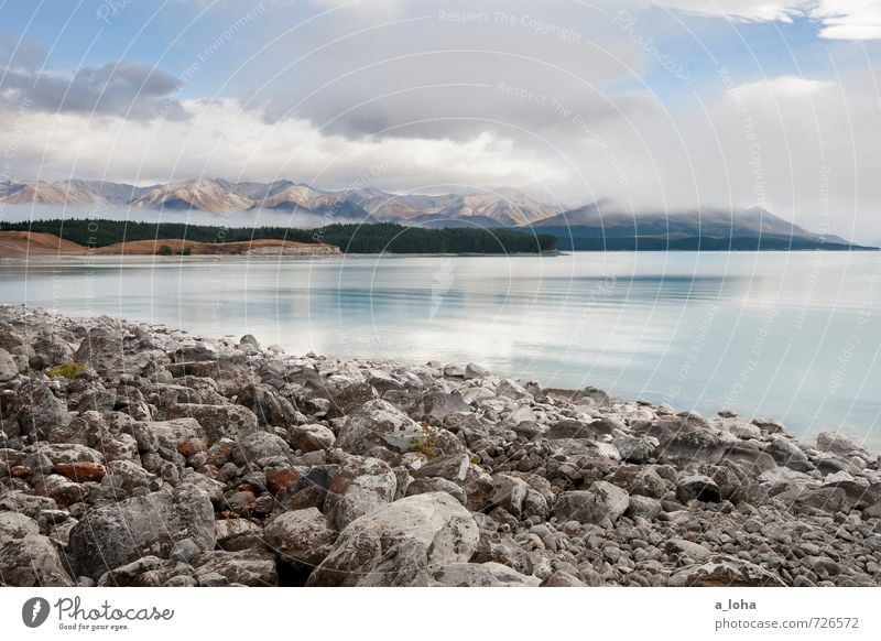 Lakeview Umwelt Natur Landschaft Urelemente Wasser Himmel Wolken Herbst Klima Schönes Wetter Felsen Alpen Berge u. Gebirge Gipfel Küste Seeufer Strand Fernweh