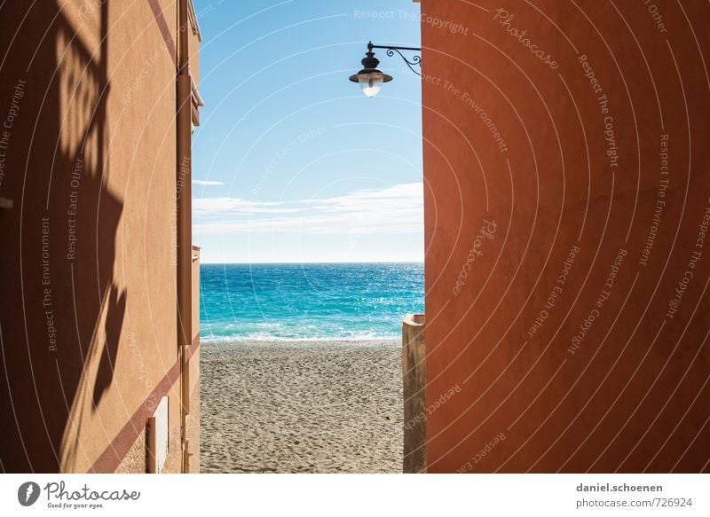 Aussicht auf ... Ferien & Urlaub & Reisen Tourismus Sommer Sommerurlaub Sonne Strand Meer Küste hell blau gelb rot Erholung Horizont Farbfoto