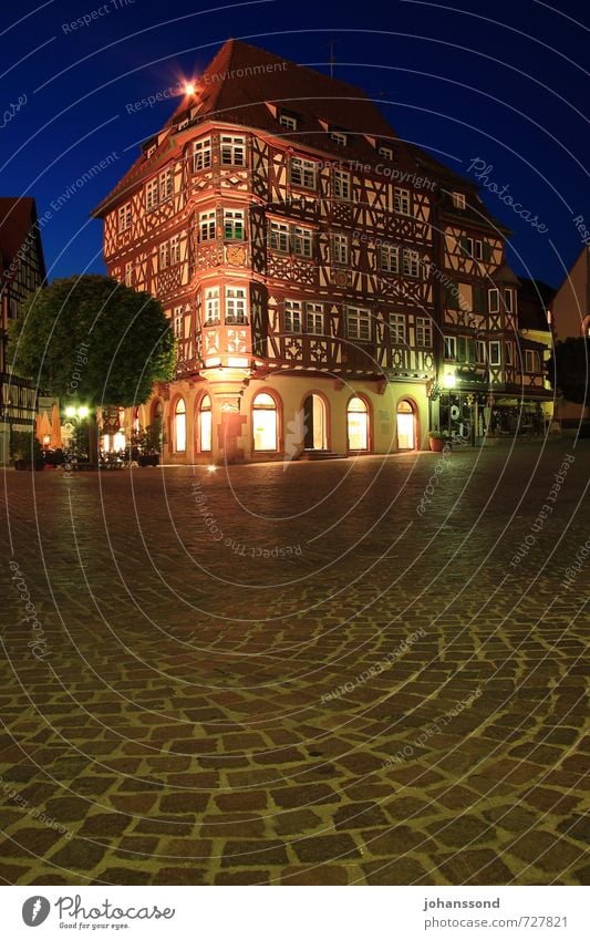 Mosbacher Altstadt 2 Kleinstadt Stadtzentrum Menschenleer Haus Marktplatz Sehenswürdigkeit Erholung Ferien & Urlaub & Reisen alt ästhetisch Freundlichkeit