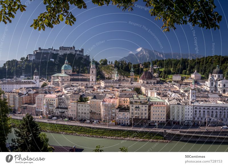 Mozartstadt Salzburg mit der Festung Lifestyle Ferien & Urlaub & Reisen Tourismus Ausflug Städtereise Sommer Alpen Salzburger Dom Kleinstadt Stadt Haus Kirche