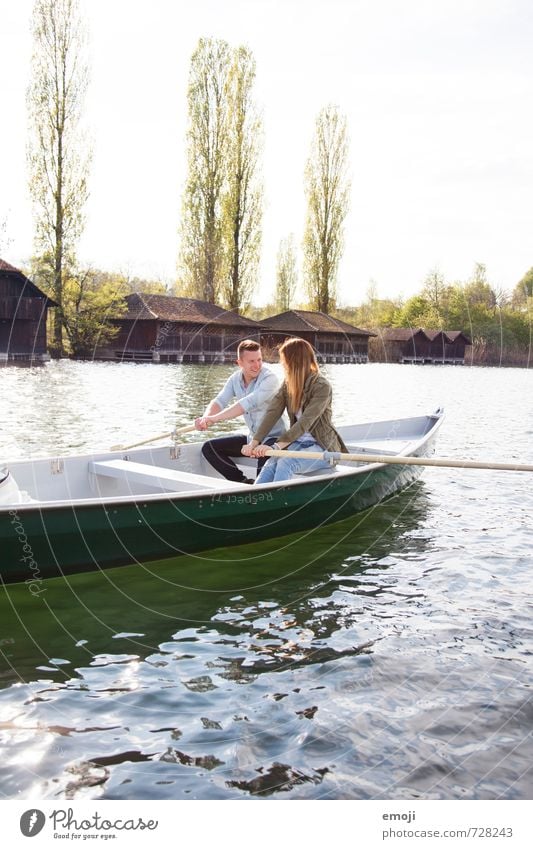 rudern maskulin feminin Junge Frau Jugendliche Junger Mann Freundschaft Paar 2 Mensch 18-30 Jahre Erwachsene Umwelt Natur Frühling Schönes Wetter See schön