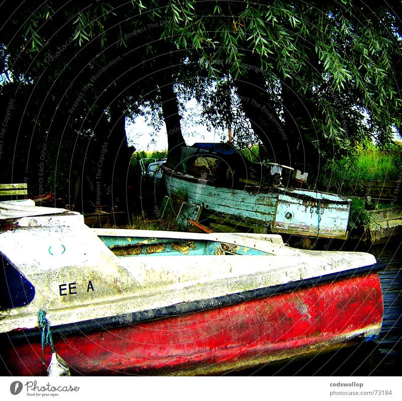 boat trip Rest Ruhestand Norfolk Großbritannien Schifffahrt Vergänglichkeit flussboot gunstig river thurne river boat retired cheap pleasure craft