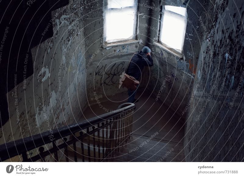 HALLE/S TOUR | Detailaufnahme Renovieren Mensch Mann Erwachsene Haus Ruine Architektur Mauer Wand Treppe Abenteuer Einsamkeit entdecken Erwartung geheimnisvoll