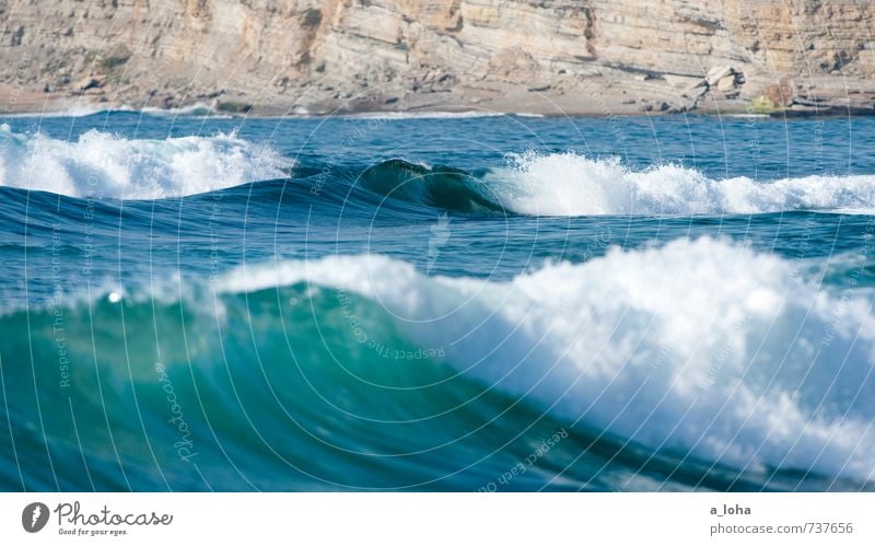 Oceanlove Natur Landschaft Urelemente Wasser Sommer Klima Schönes Wetter Wärme Felsen Wellen Küste Strand Bucht Riff Meer natürlich blau Zufriedenheit Fernweh