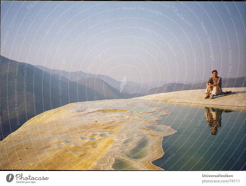 Hierve el Agua/Mexico Einsamkeit ruhig Spiegelbild Ferne Mexiko Berge u. Gebirge Wasserfall Himmel ausdehnung