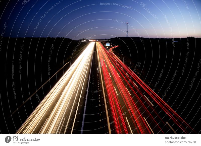 licht nacht I Dämmerung Nacht Langzeitbelichtung Belichtung Heckleuchte Bundesautobahn Abzweigung Dreieck PKW Lastwagen Straße Eisenbahn Autobahn Licht