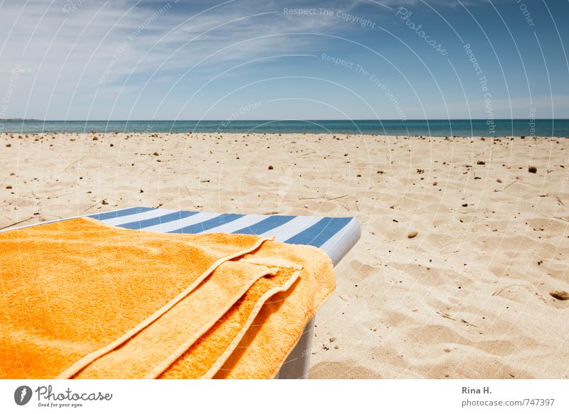 VorSaison Ferien & Urlaub & Reisen Tourismus Sonne Strand Meer Urelemente Himmel Wolken Horizont Schönes Wetter blau gelb weiß Zufriedenheit Lebensfreude