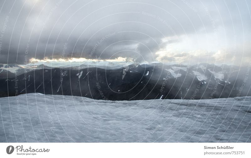 Kebnekaise Natur Wolken Nebel Schnee Berge u. Gebirge Gipfel kalt Schneefall Schweden Farbfoto Außenaufnahme Menschenleer Panorama (Aussicht)