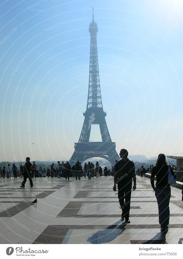 da hat eiffel gebaut! Weltausstellung Paris Frankreich Symbole & Metaphern Tourist schön Bauwerk Bekanntheit gustav eiffel effelturm Hauptstadt Zeichen Mensch