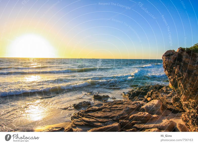 Sunset Landschaft Wasser Himmel Wolkenloser Himmel Horizont Sonne Sonnenaufgang Sonnenuntergang Schönes Wetter Wellen Küste Strand Bucht Meer ruhig Farbfoto