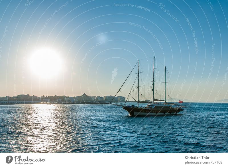 Segeln in der Ägäis Sinnesorgane Erholung Ferien & Urlaub & Reisen Ausflug Ferne Freiheit Sommer Sommerurlaub Meer Wasser Wolkenloser Himmel Schönes Wetter