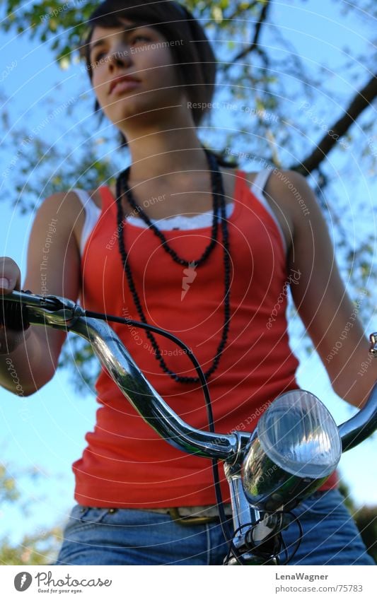 Fahrradfahren... Fahrradlicht schwarz Gürtel Bla orange Kette Himmel