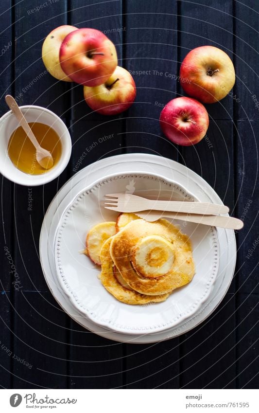 Apfel Pfannkuchen Frucht Teigwaren Backwaren Dessert Süßwaren Marmelade Ernährung lecker süß Farbfoto Innenaufnahme Menschenleer Tag Schwache Tiefenschärfe