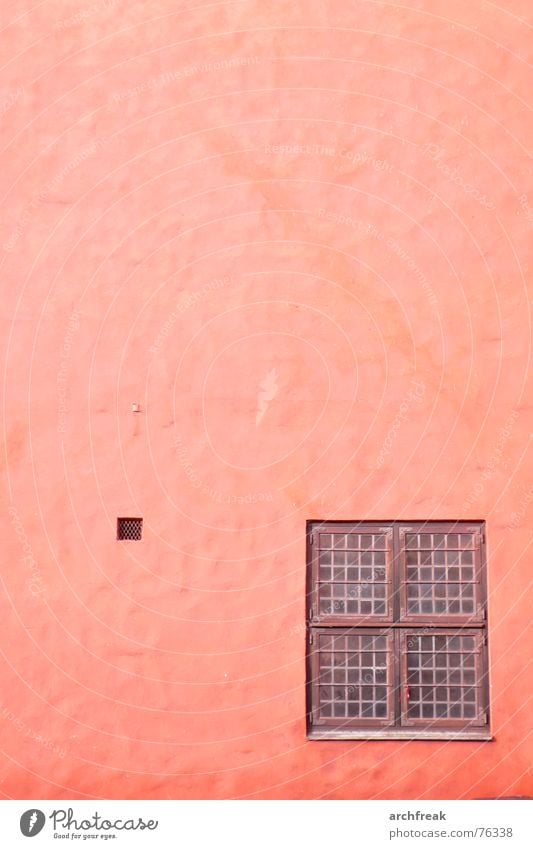 Lass' Dein Haar herunter... Mauer Fenster Putz Leitersprosse rot braun Winter Fensterbrett Malmö König Skandinavien Haus Gebäude Märchen Holz Blei Holzmehl