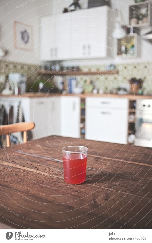 stachelbeersaft Getränk Erfrischungsgetränk Saft Glas Häusliches Leben Wohnung Innenarchitektur Dekoration & Verzierung Möbel Stuhl Tisch Küche ästhetisch