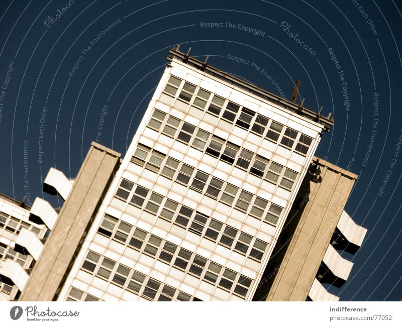 The Black Hole! "view three" Hochhaus Italien building palace Skyline architecture Euro windows finances