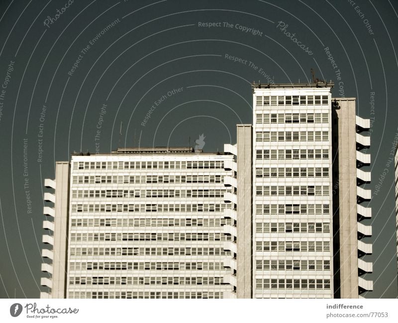 The Black Hole! "view four" Hochhaus Italien building palace Skyline architecture Euro windows finances