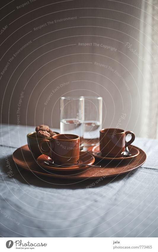 espresso Kaffeetrinken Getränk Erfrischungsgetränk Trinkwasser Espresso Geschirr Tasse Glas Tablett ästhetisch gut lecker genießen Durst Farbfoto Innenaufnahme